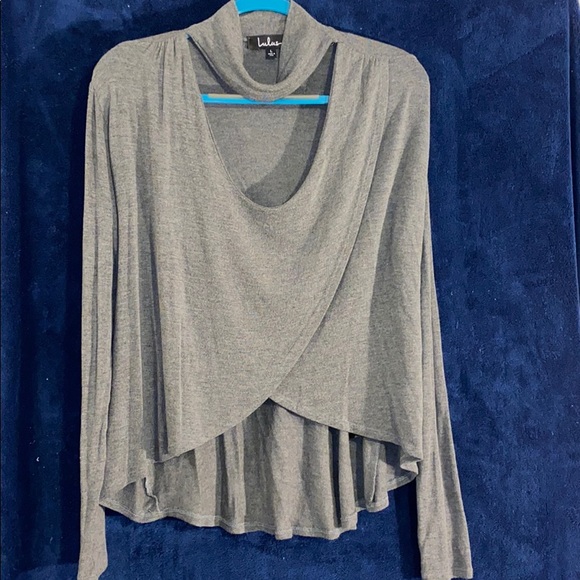 Lulu’s long sleeve grey sweater - Picture 1 of 1